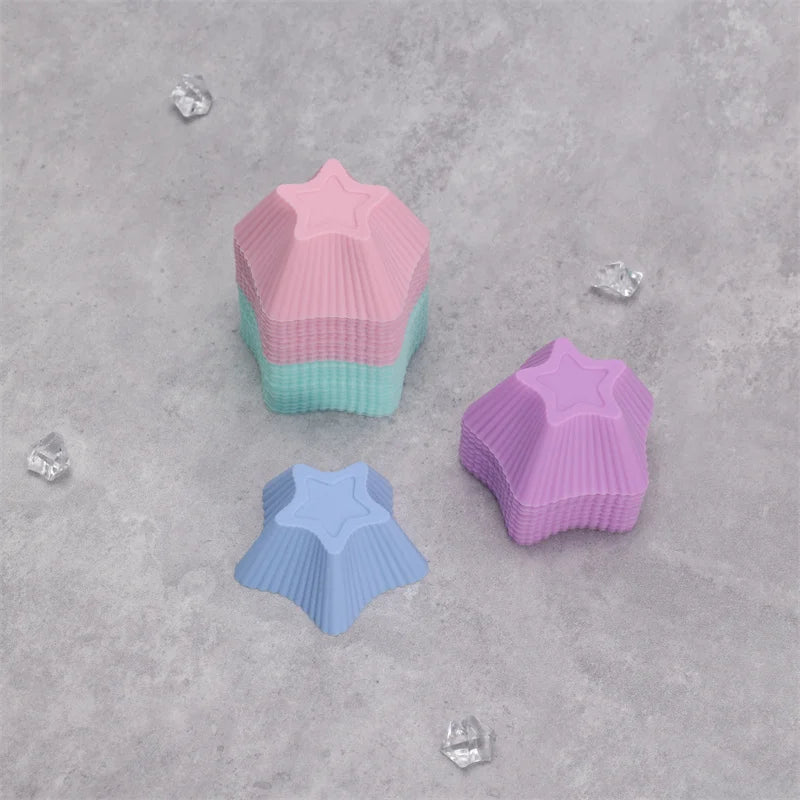 6-Piece Star Silicone Cupcake Moulds - Reusable Bakeware for Mini Cakes, Muffins, and Cupcakes