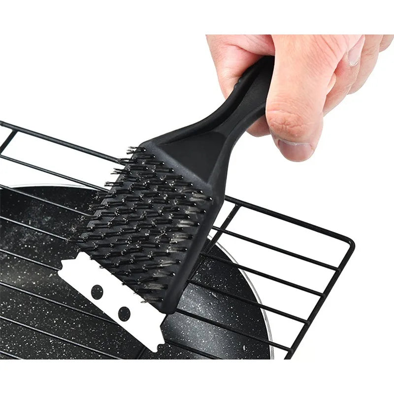 Stainless Steel BBQ Grill Cleaning Brush - Durable and Easy-to-Use Tool for Removing Tough Residue