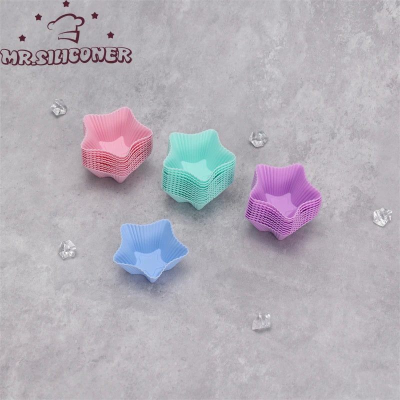 6-Piece Star Silicone Cupcake Moulds - Reusable Bakeware for Mini Cakes, Muffins, and Cupcakes