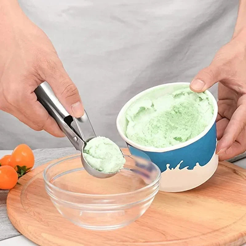 Stainless Steel Ice Cream Scoop with Easy-Press Handle - Durable and Eco-Friendly Kitchen Tool for Ice Cream, Melons, and Baking